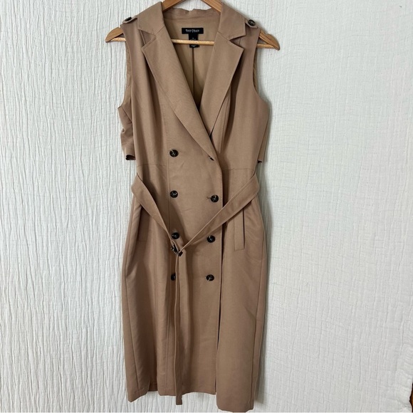 White House Black Market Tan Trench Coat - Picture 3 of 7